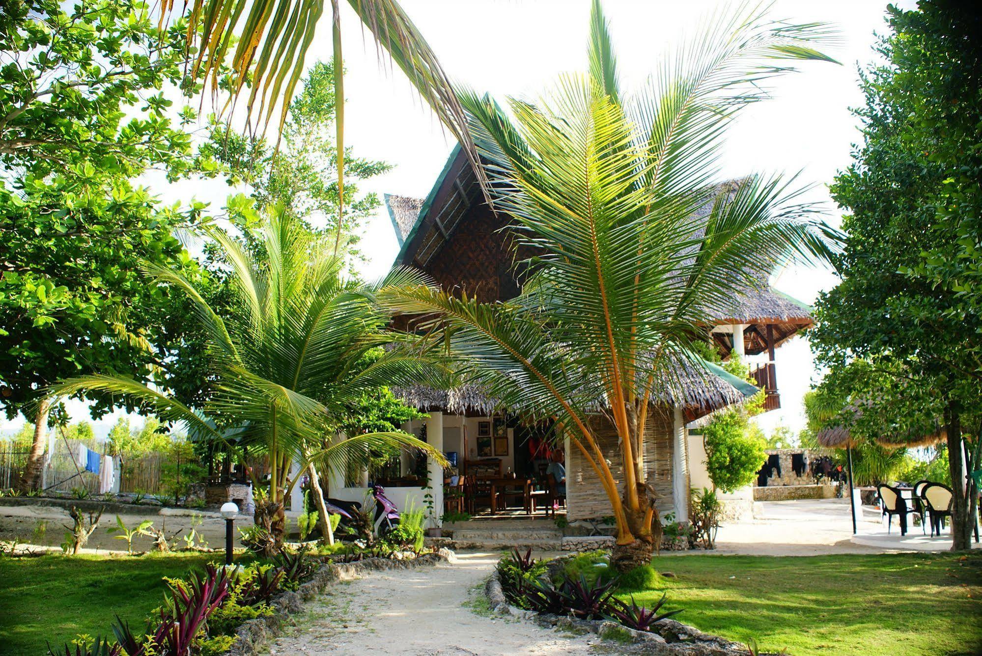 Asian Belgian Dive Resort Moalboal Exterior photo