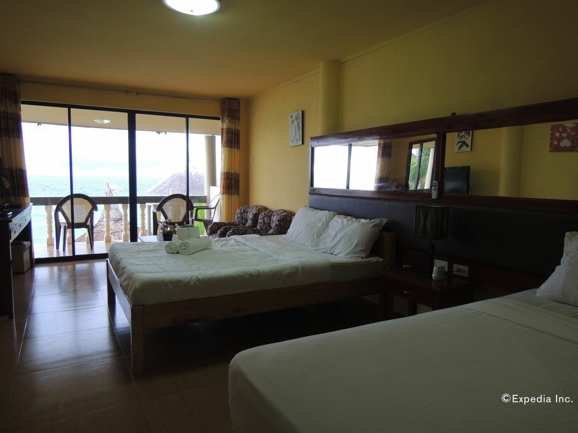 Asian Belgian Dive Resort Moalboal Exterior photo